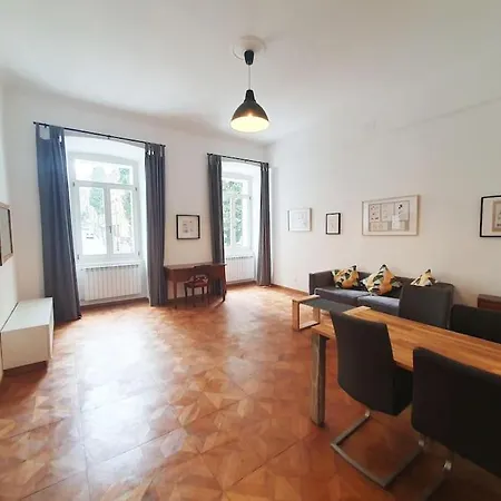 L'arco Living 1 Apartment Triest