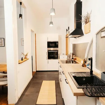 L'arco Living 1 * 的里雅斯特
