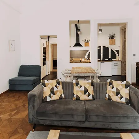 L'arco Living 1 * Triest